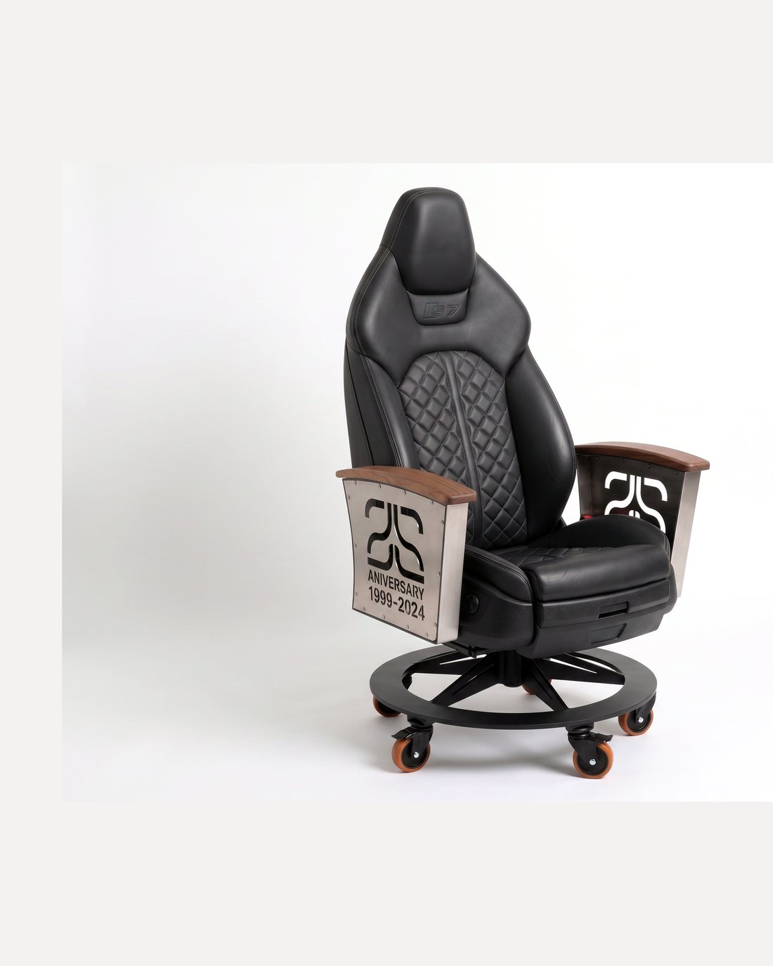 Audi S7 car-seat office chair by AutoStuhl — The Diamond Edition, view 2
