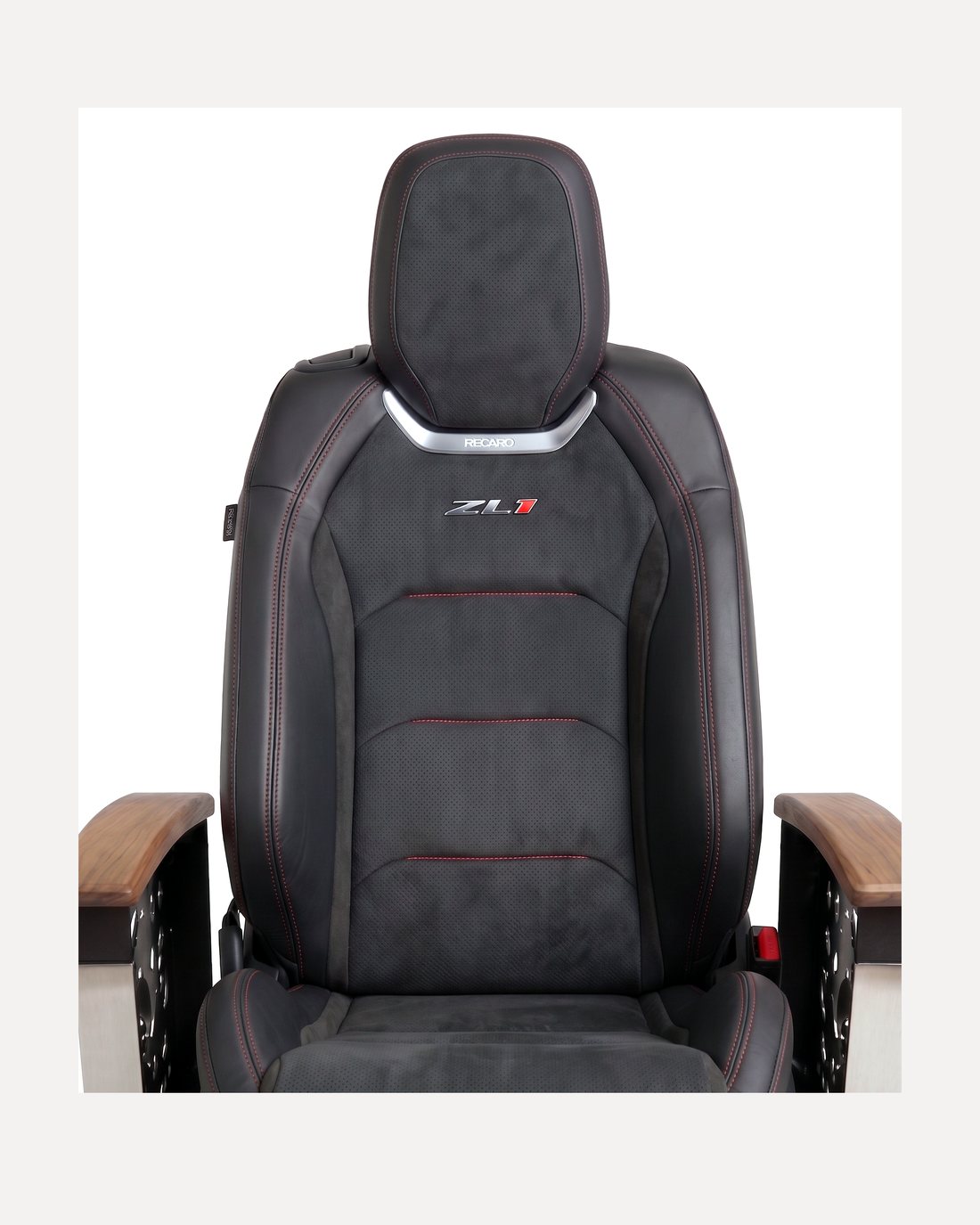 Camaro ZL1 car-seat office chair by AutoStuhl — The ZL1 Legacy Edition, view 2