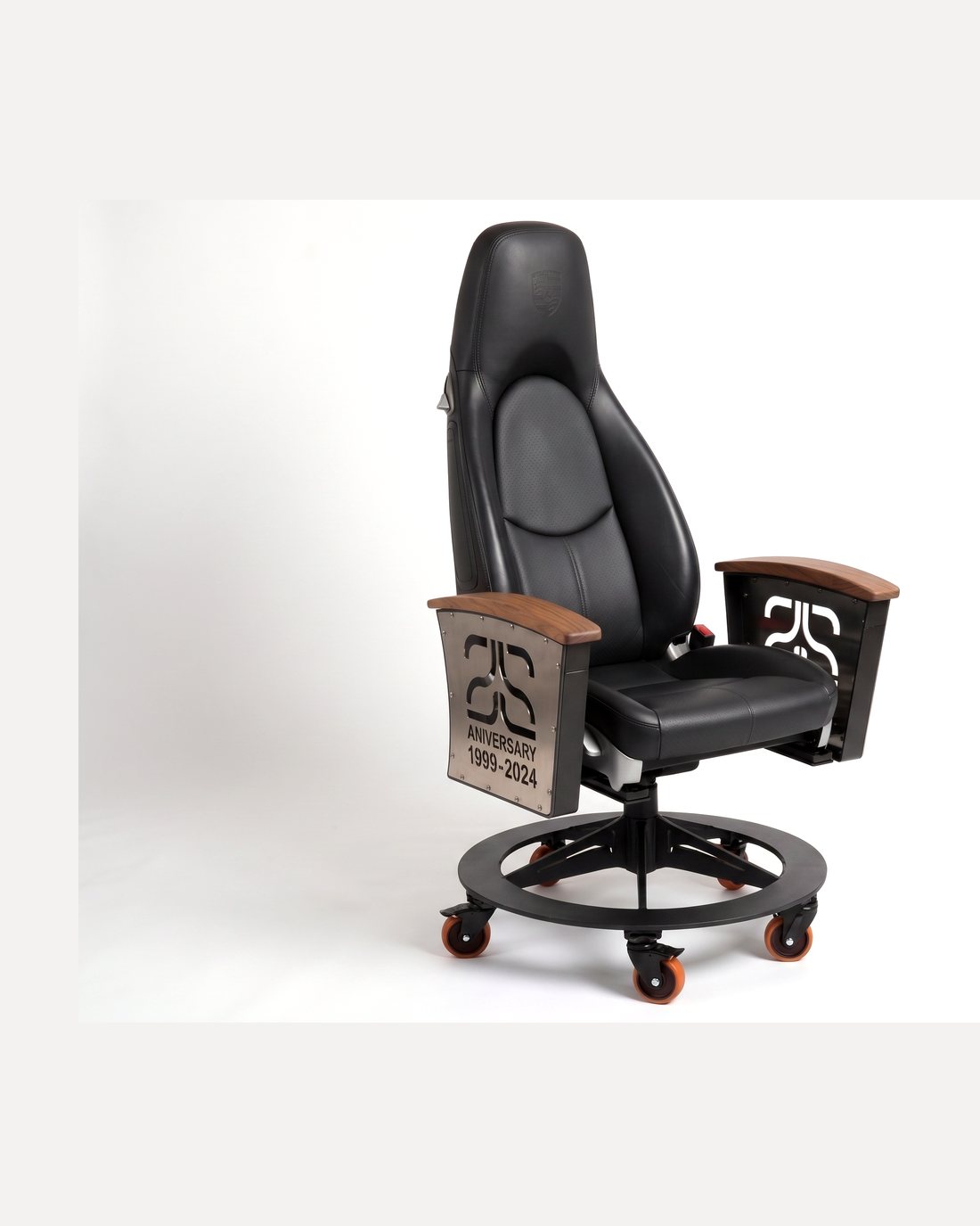 Porsche 911 (997) car-seat office chair by AutoStuhl — The 997 Heritage Edition, view 1