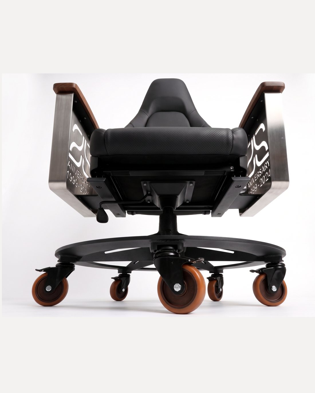 Porsche 911 car-seat office chair by AutoStuhl — The Stuttgart Edition, view 2