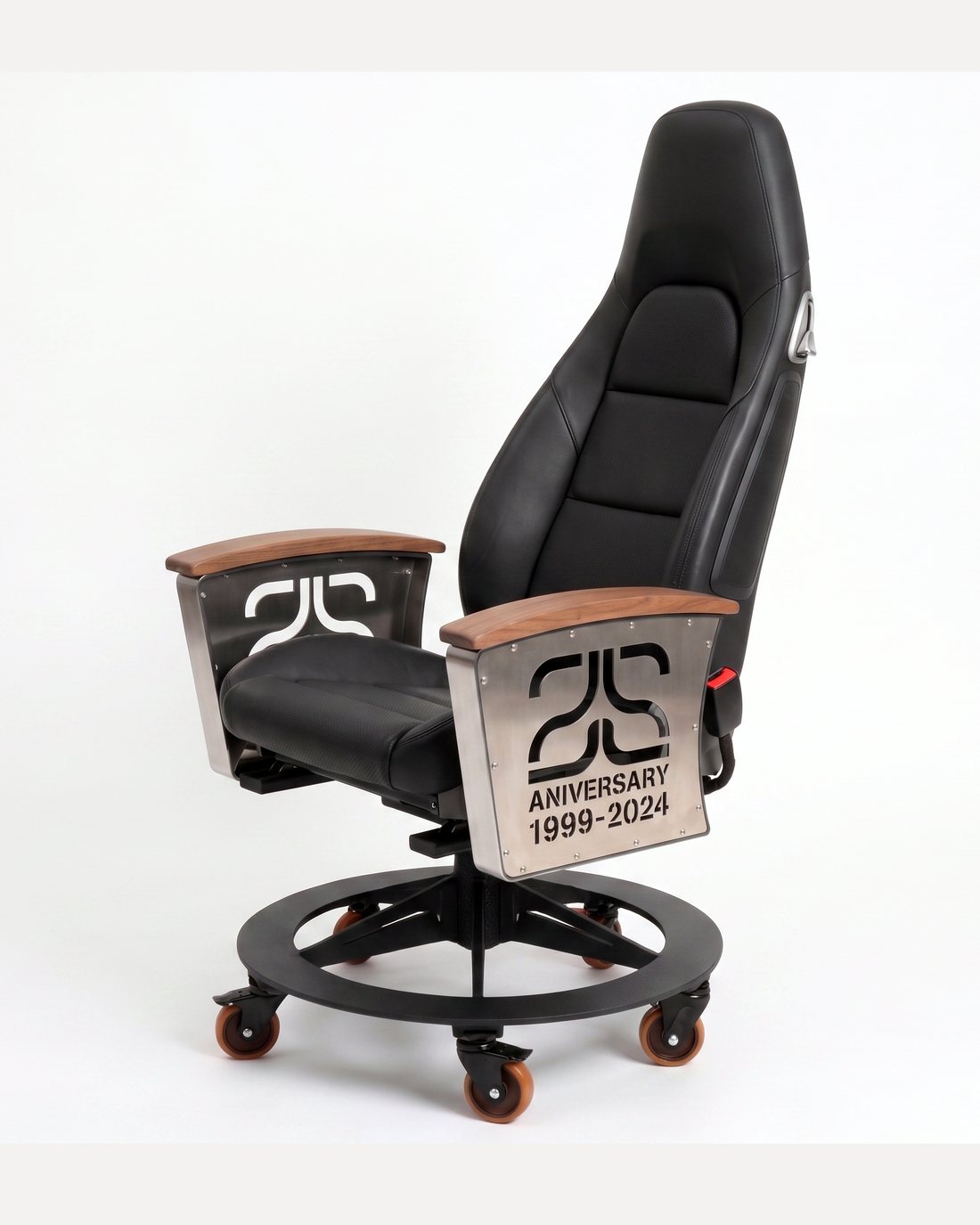 Porsche 911 car-seat office chair by AutoStuhl — The Stuttgart Edition, view 4